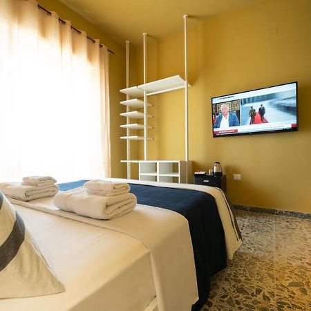 Boutique Rooms Carbonazzi 17 Cagliari Exterior foto